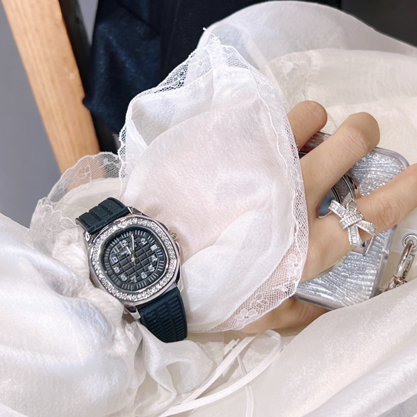 ブランド時計内部構造